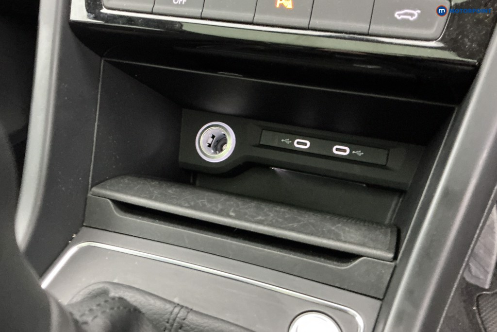 Volkswagen Touran Match Manual Petrol People Carrier - Stock Number (1668493) - 16th supplementary image