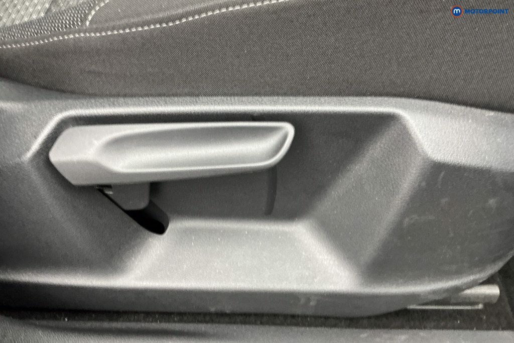 Volkswagen Touran Match Manual Petrol People Carrier - Stock Number (1668493) - 23rd supplementary image