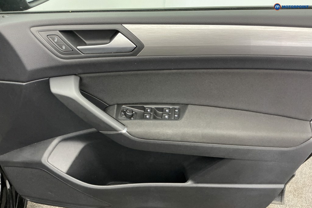 Volkswagen Touran Match Manual Petrol People Carrier - Stock Number (1668493) - 24th supplementary image