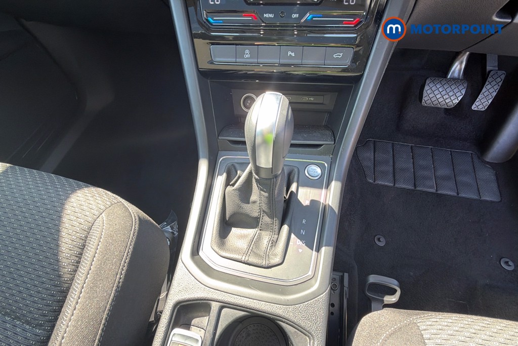 Volkswagen Touran Match Automatic Petrol People Carrier - Stock Number (1668534) - 5th supplementary image