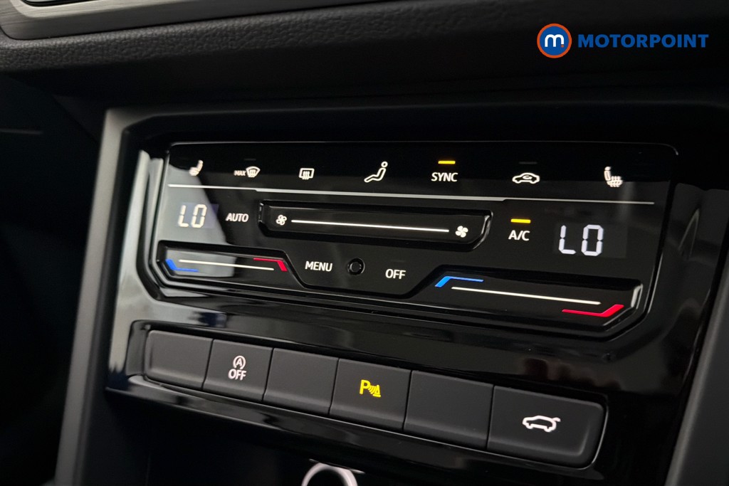 Volkswagen Touran Match Manual Petrol People Carrier - Stock Number (1668544) - 12th supplementary image