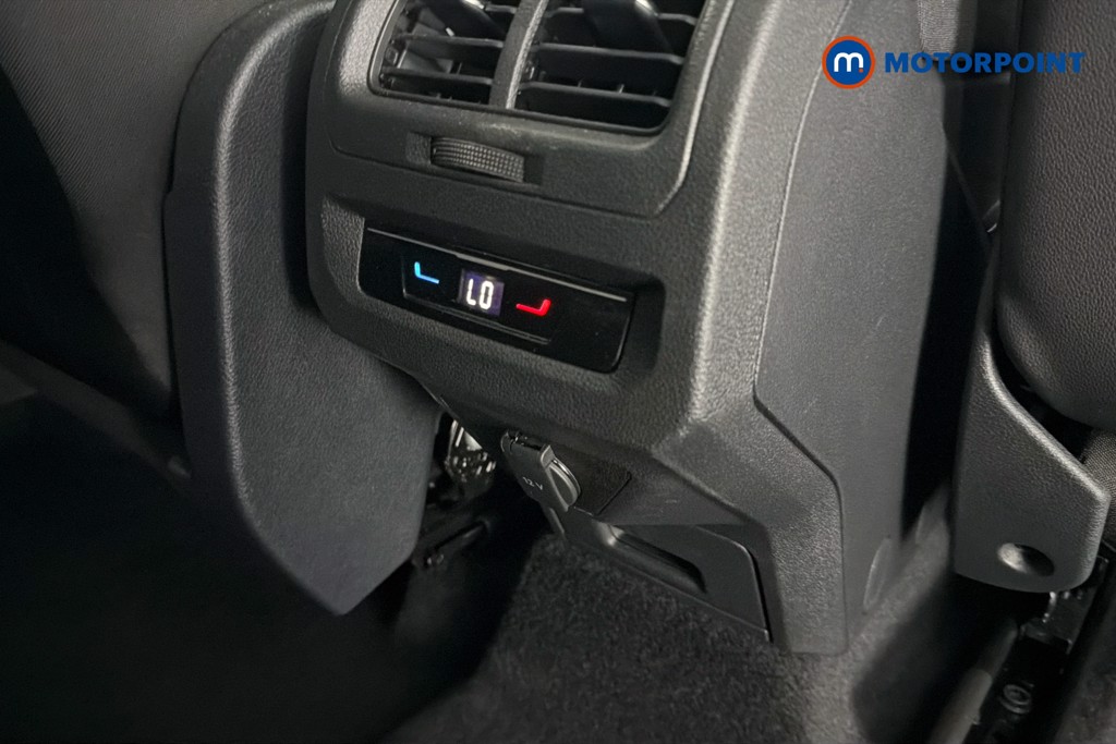 Volkswagen Touran Match Manual Petrol People Carrier - Stock Number (1668544) - 30th supplementary image