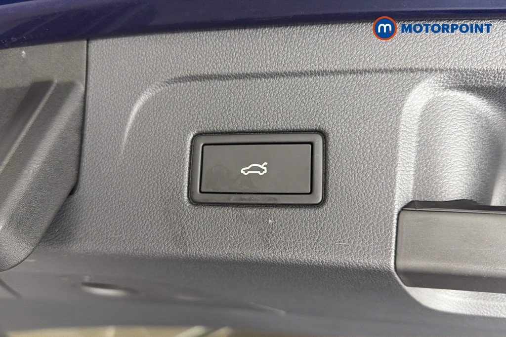 Volkswagen Touran Match Manual Petrol People Carrier - Stock Number (1668544) - 35th supplementary image