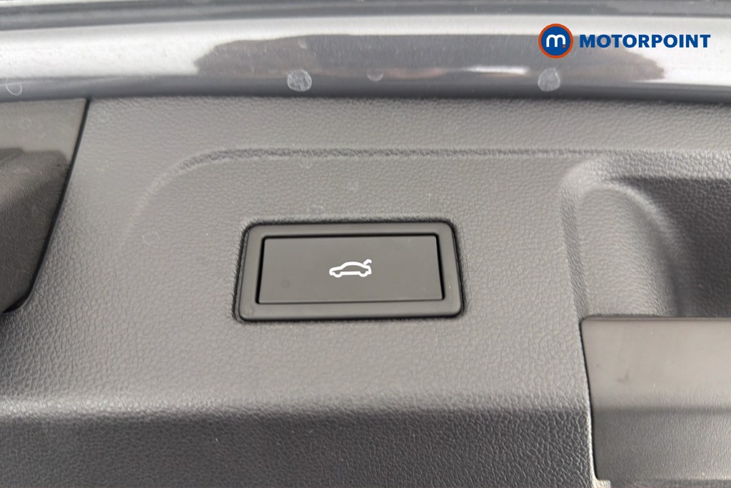 Volkswagen Touran Match Manual Petrol People Carrier - Stock Number (1668547) - 35th supplementary image