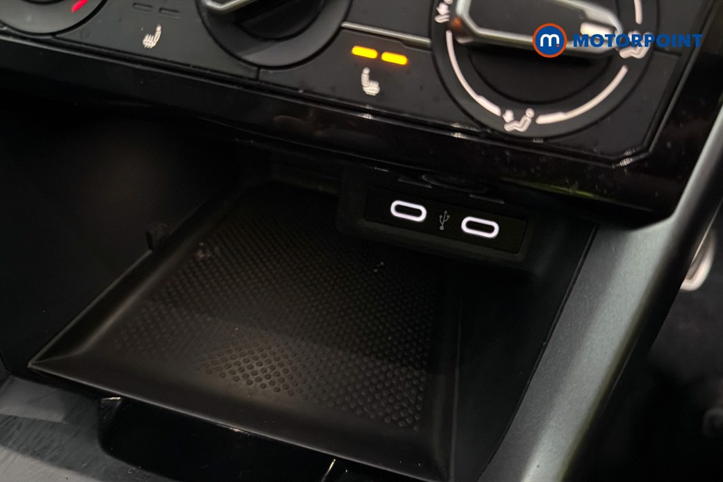 Volkswagen T-Cross Active Manual Petrol SUV - Stock Number (1668880) - 17th supplementary image