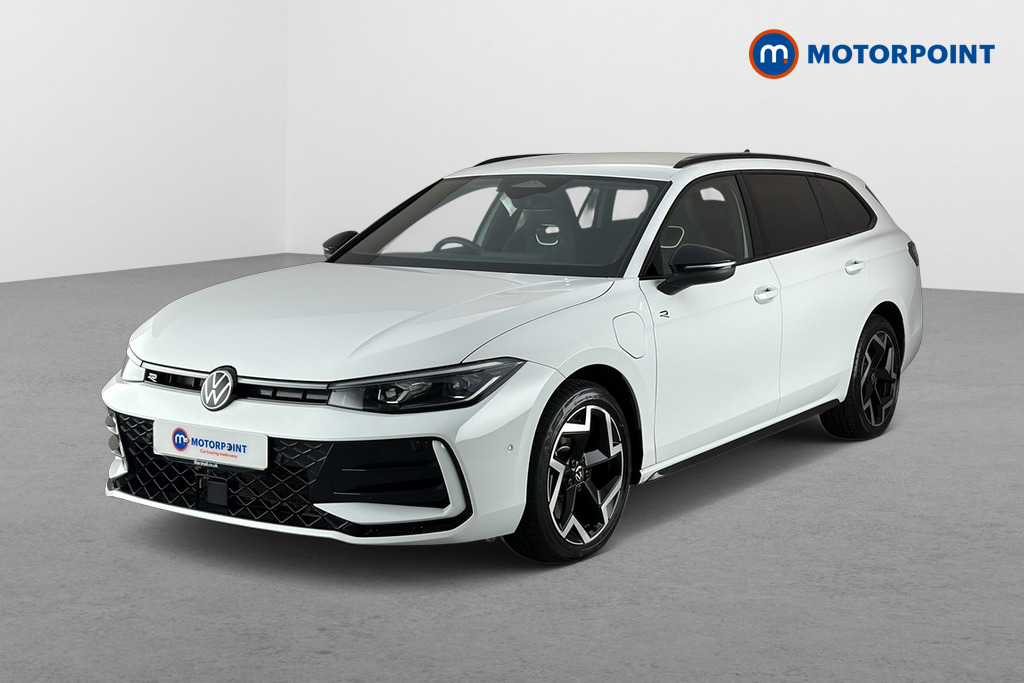 Volkswagen Passat R-Line Automatic Petrol Plug-In Hybrid Estate - Stock Number (1669010) - Passenger side front corner