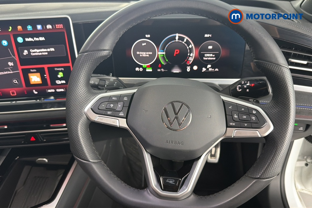 Volkswagen Passat R-Line Automatic Petrol Plug-In Hybrid Estate - Stock Number (1669010) - 2nd supplementary image
