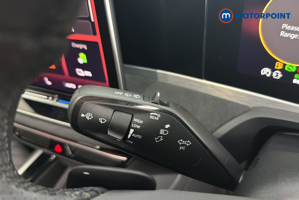 Volkswagen Passat R-Line Automatic Petrol Plug-In Hybrid Estate - Stock Number (1669010) - 5th supplementary image