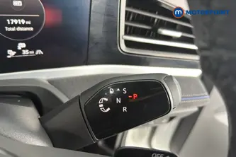 Volkswagen Passat R-Line Automatic Petrol Plug-In Hybrid Estate - Stock Number (1669010) - 6th supplementary image