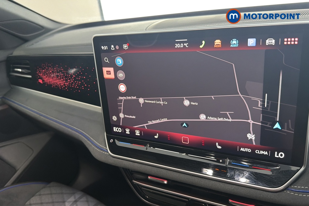 Volkswagen Passat R-Line Automatic Petrol Plug-In Hybrid Estate - Stock Number (1669010) - 9th supplementary image