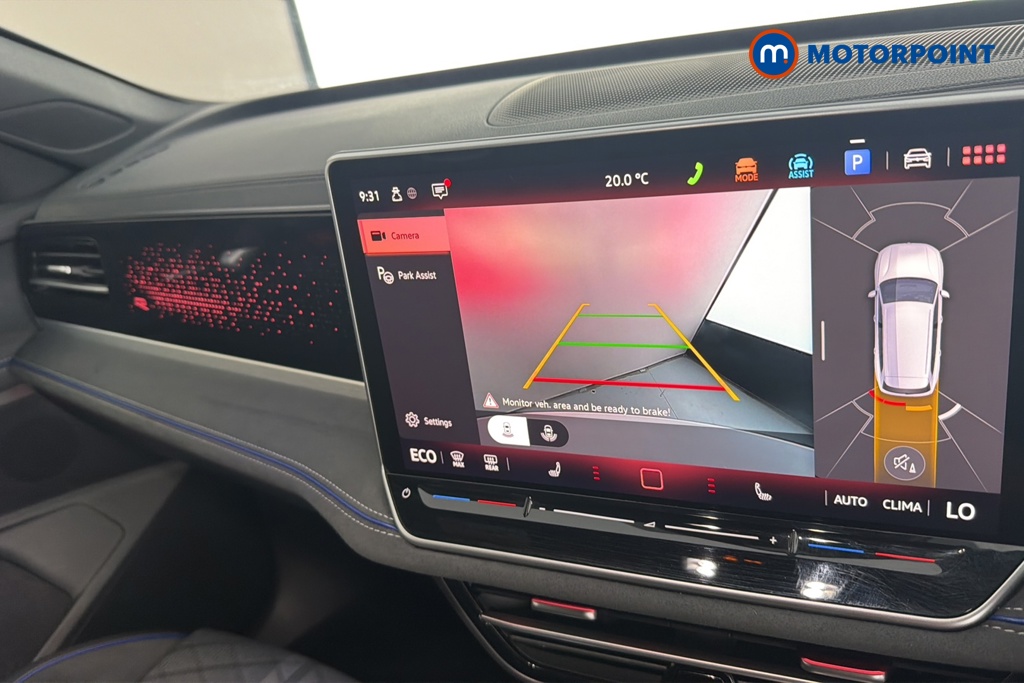 Volkswagen Passat R-Line Automatic Petrol Plug-In Hybrid Estate - Stock Number (1669010) - 13th supplementary image