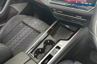 Volkswagen Passat R-Line Automatic Petrol Plug-In Hybrid Estate - Stock Number (1669010) - 15th supplementary image