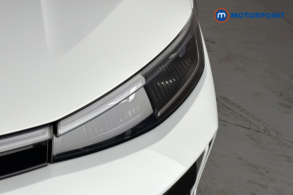 Volkswagen Passat R-Line Automatic Petrol Plug-In Hybrid Estate - Stock Number (1669010) - 42nd supplementary image