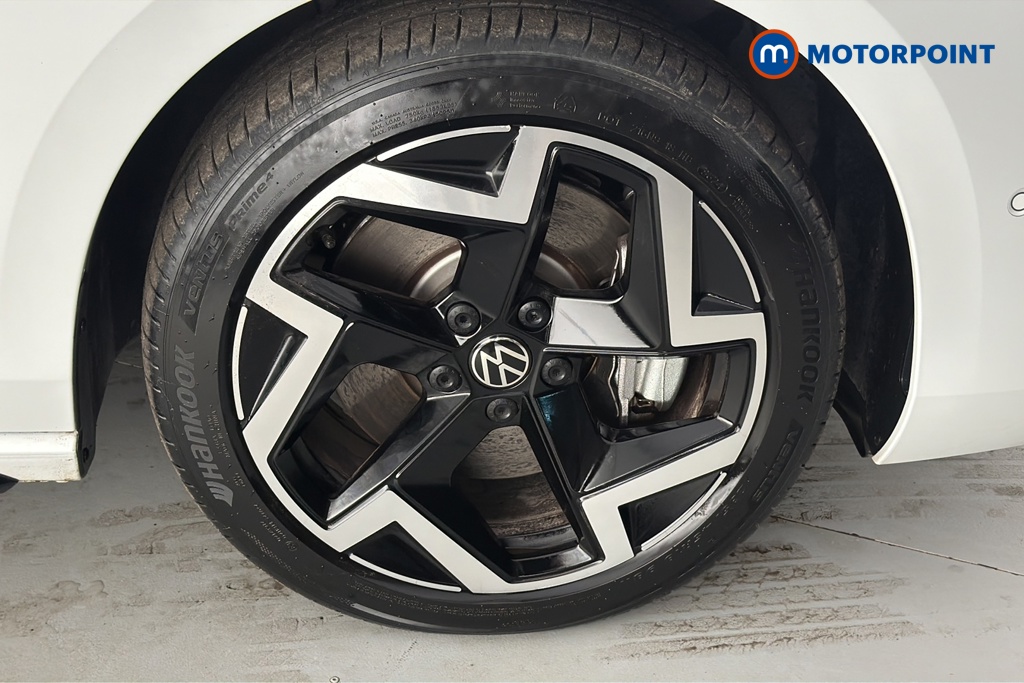 Volkswagen Passat R-Line Automatic Petrol Plug-In Hybrid Estate - Stock Number (1669010) - 47th supplementary image