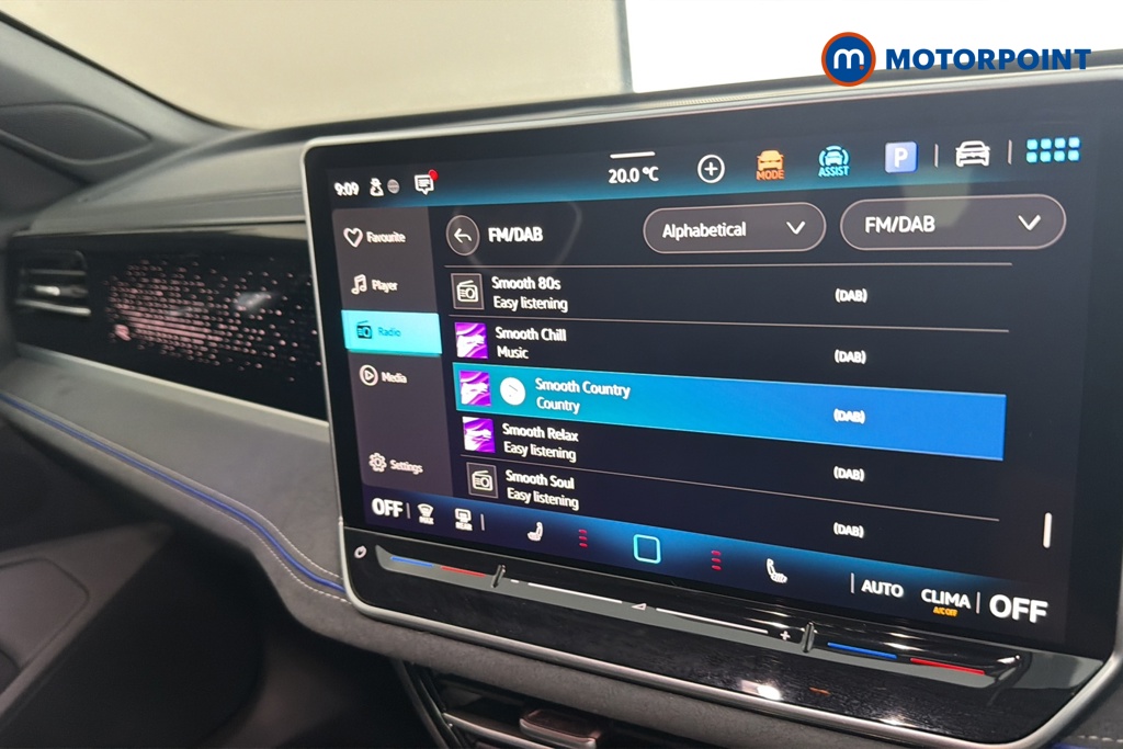 Volkswagen Passat R-Line Automatic Petrol Plug-In Hybrid Estate - Stock Number (1669019) - 8th supplementary image