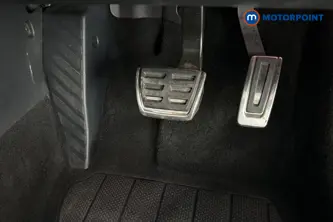 Volkswagen Passat R-Line Automatic Petrol Plug-In Hybrid Estate - Stock Number (1669019) - 24th supplementary image