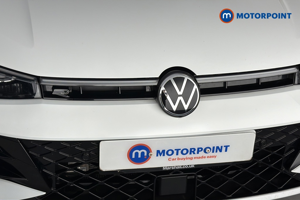 Volkswagen Passat R-Line Automatic Petrol Plug-In Hybrid Estate - Stock Number (1669019) - 43rd supplementary image