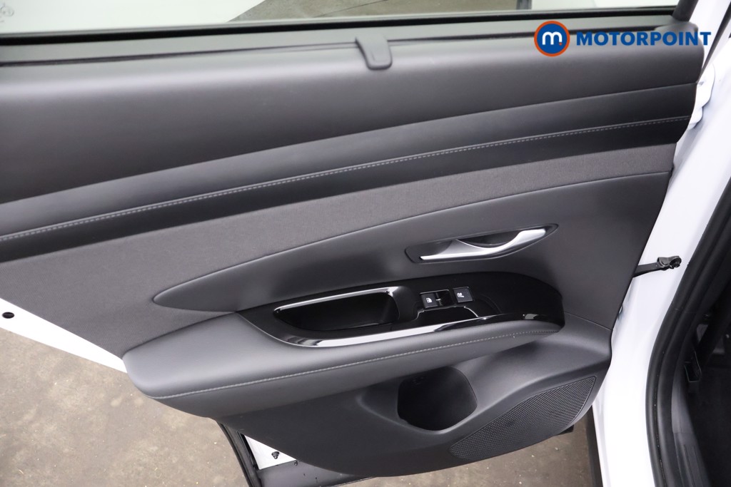 Hyundai Tucson Ultimate Automatic Petrol Plug-In Hybrid SUV - Stock Number (1669051) - 29th supplementary image