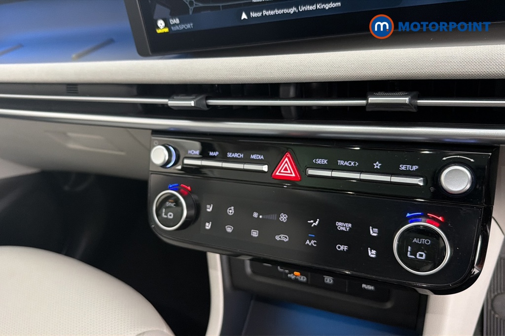 Hyundai Tucson Ultimate Automatic Petrol-Electric Hybrid SUV - Stock Number (1669294) - 12th supplementary image