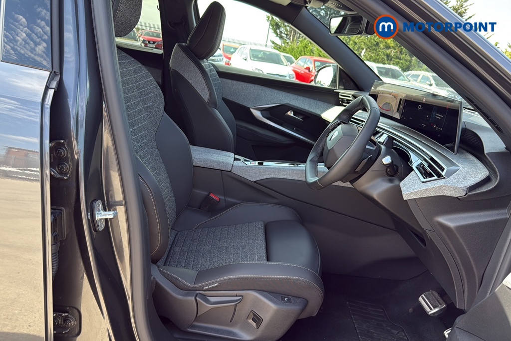 Peugeot 5008 Allure Premium Automatic Petrol SUV - Stock Number (1669391) - 22nd supplementary image