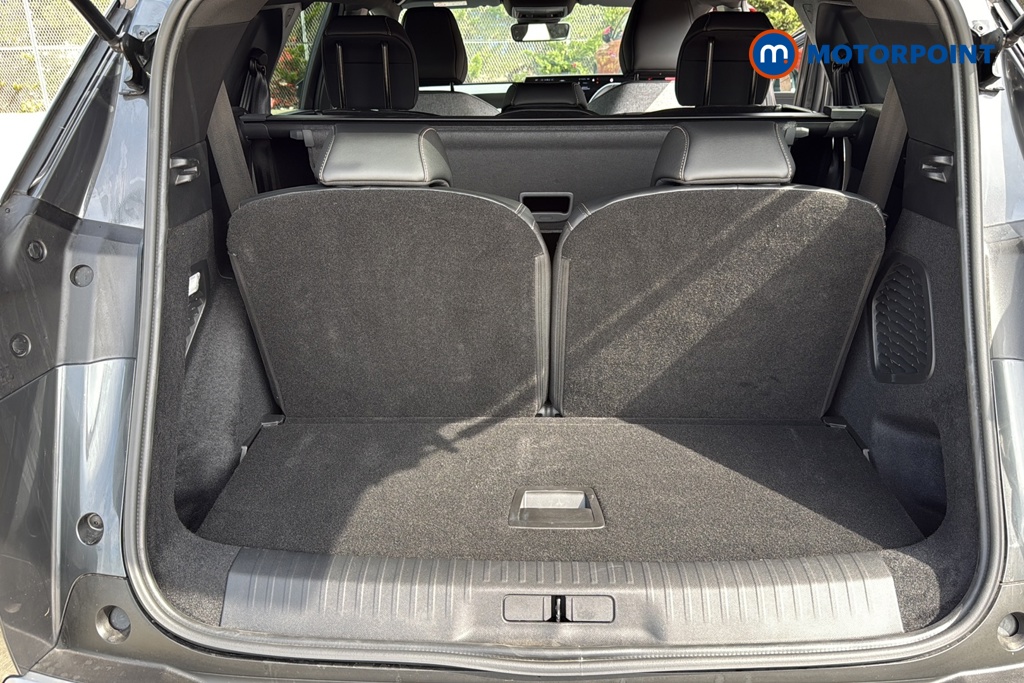 Peugeot 5008 Allure Premium Automatic Petrol SUV - Stock Number (1669422) - 32nd supplementary image