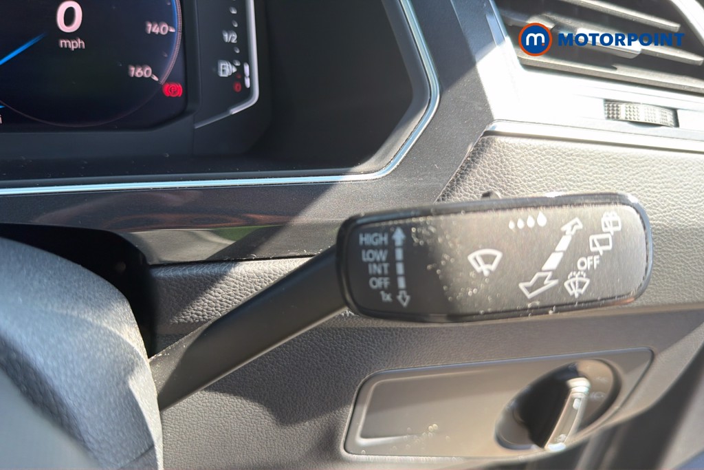 Volkswagen Tiguan R-Line Automatic Petrol SUV - Stock Number (1645662) - 7th supplementary image