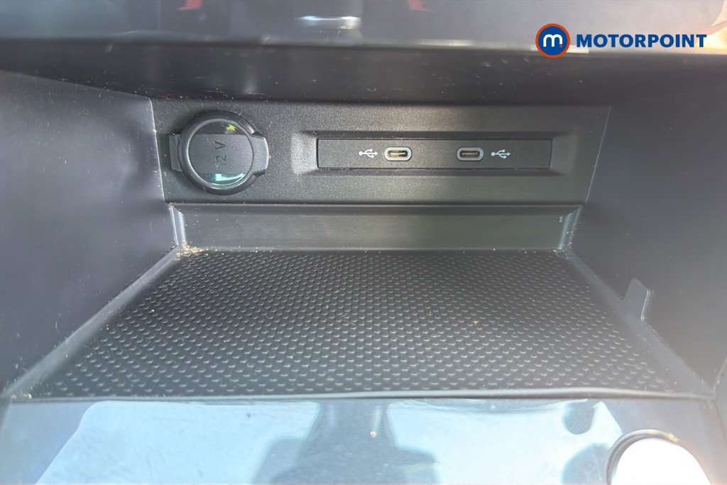 Volkswagen Tiguan R-Line Automatic Petrol SUV - Stock Number (1645662) - 17th supplementary image