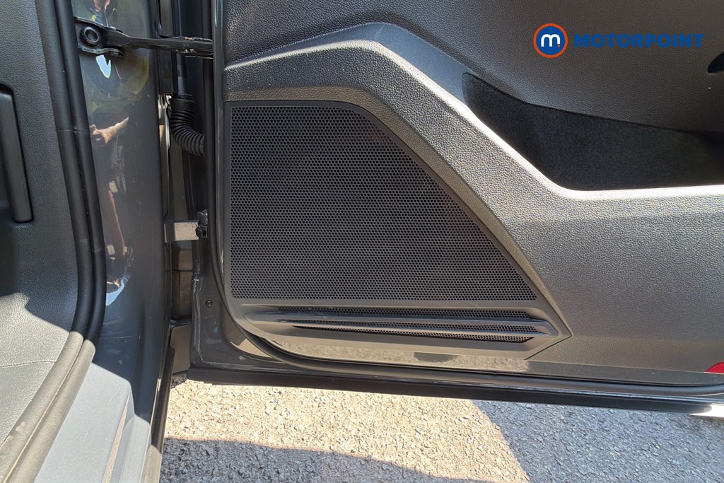 Volkswagen Tiguan R-Line Automatic Petrol SUV - Stock Number (1645662) - 21st supplementary image