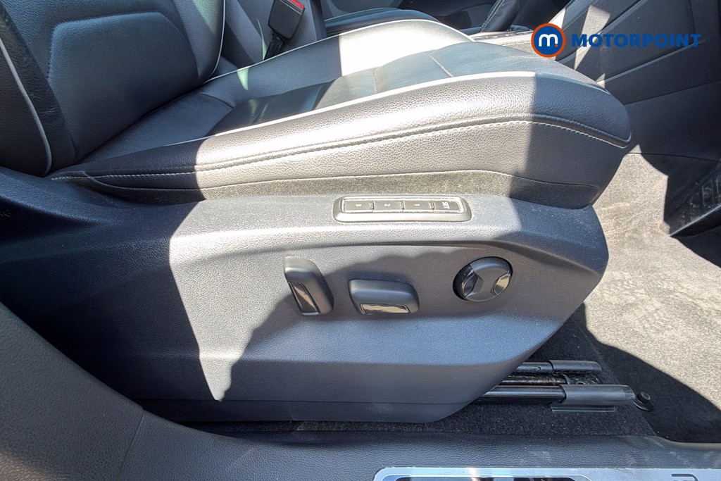 Volkswagen Tiguan R-Line Automatic Petrol SUV - Stock Number (1645662) - 25th supplementary image
