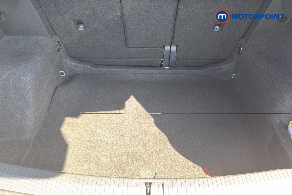 Volkswagen Tiguan R-Line Automatic Petrol SUV - Stock Number (1645662) - 33rd supplementary image