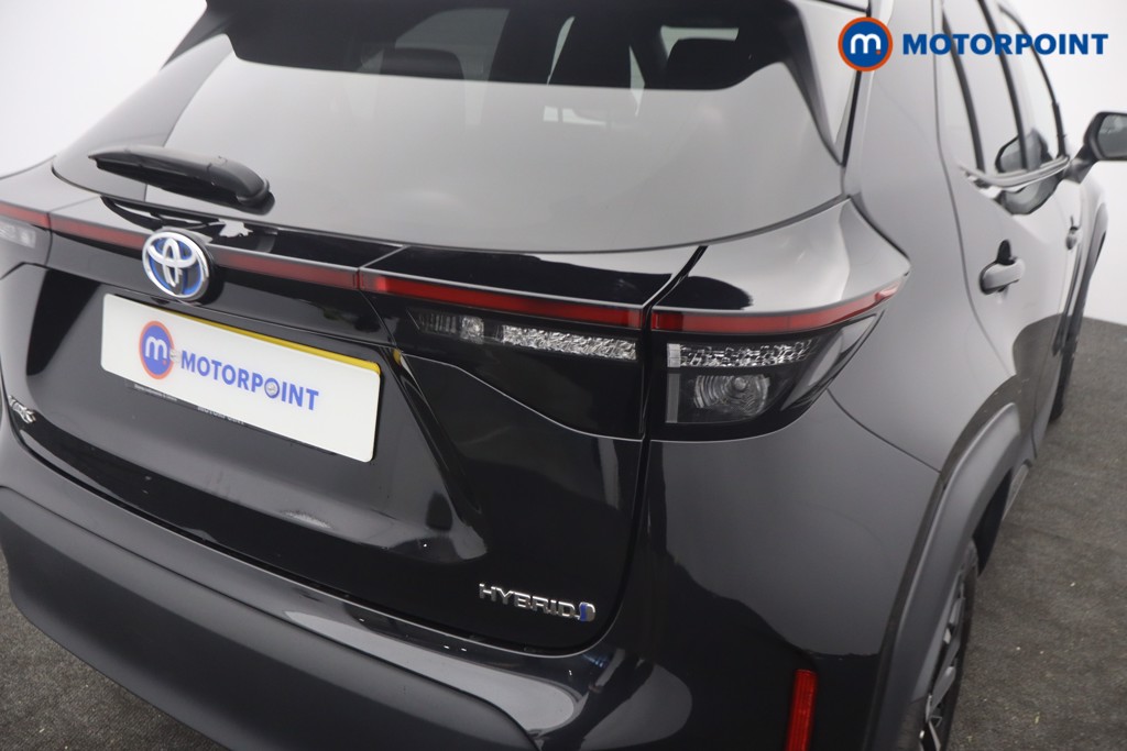Toyota Yaris Cross Design Automatic Petrol-Electric Hybrid Estate - Stock Number (1650408) - 3rd supplementary image