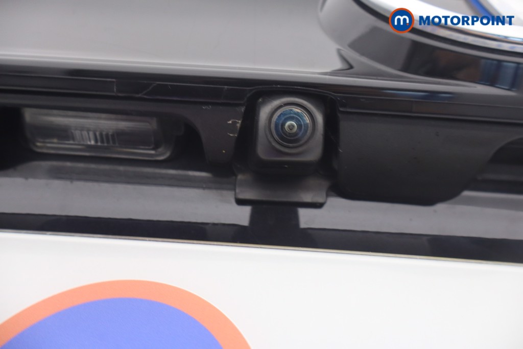 Toyota Yaris Cross Design Automatic Petrol-Electric Hybrid Estate - Stock Number (1650408) - 5th supplementary image