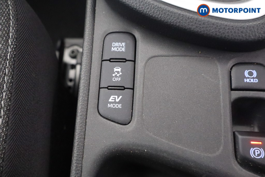 Toyota Yaris Cross Design Automatic Petrol-Electric Hybrid Estate - Stock Number (1650408) - 16th supplementary image