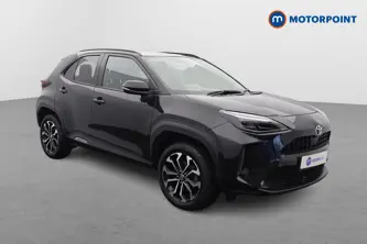 Toyota Yaris Cross Design Automatic Petrol-Electric Hybrid Estate - Stock Number (1650408) - Drivers side front corner