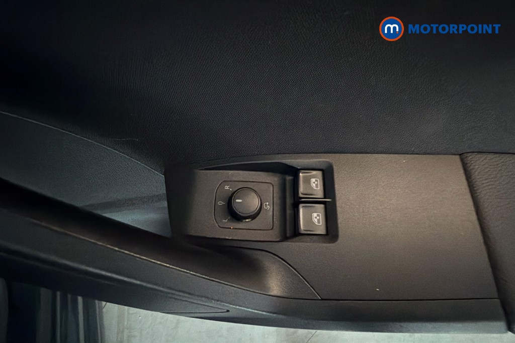 Seat Ibiza FR Manual Petrol Hatchback - Stock Number (1650453) - 20th supplementary image