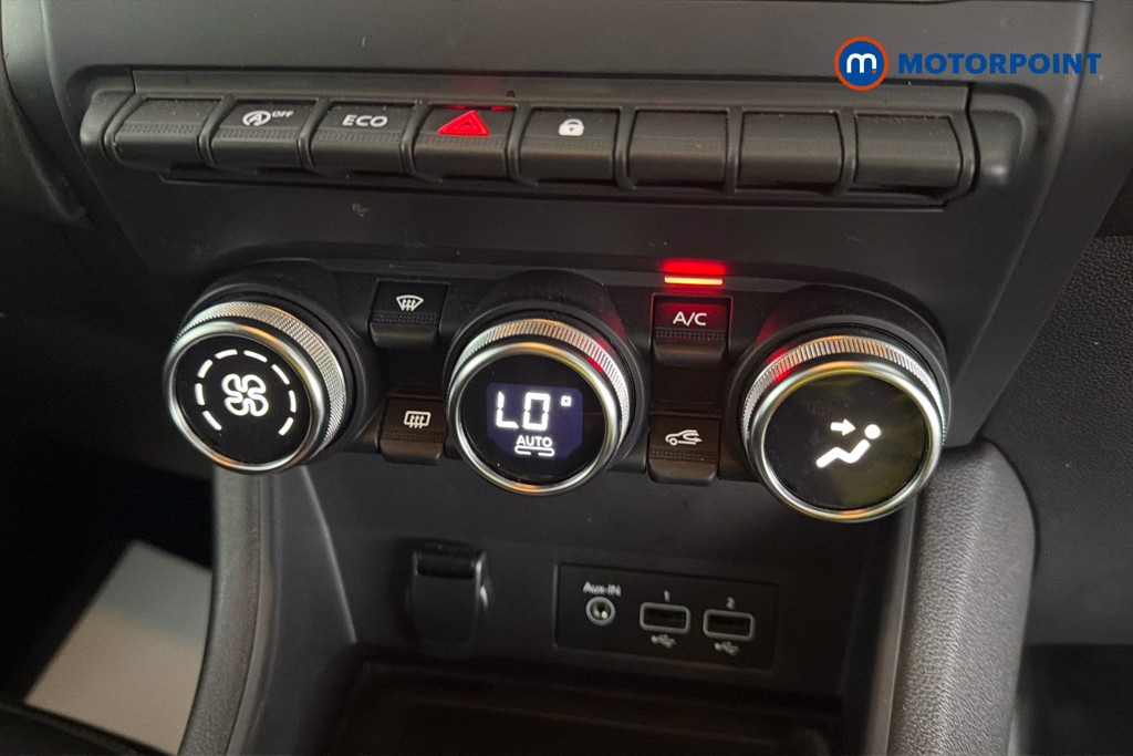 Renault Captur Iconic Automatic Petrol SUV - Stock Number (1650604) - 12th supplementary image