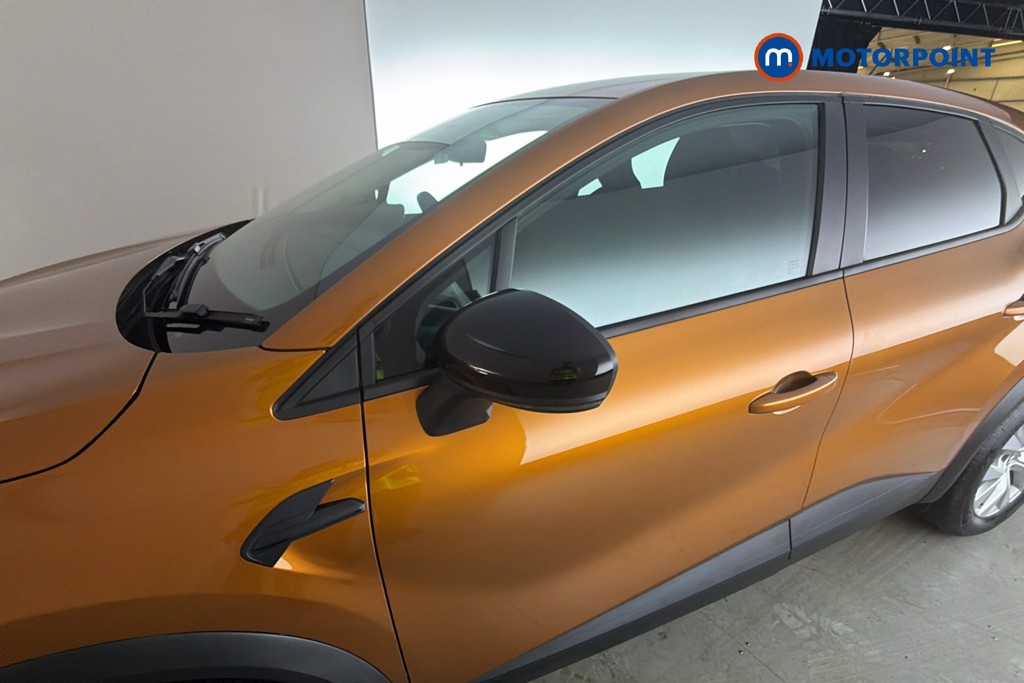 Renault Captur Iconic Automatic Petrol SUV - Stock Number (1650604) - 43rd supplementary image