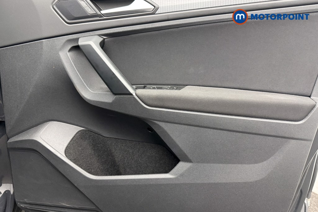 Volkswagen Tiguan Life Manual Petrol SUV - Stock Number (1652051) - 18th supplementary image