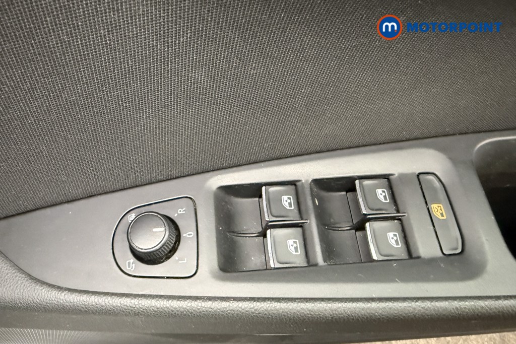 Seat Leon FR Manual Petrol Hatchback - Stock Number (1653503) - 14th supplementary image