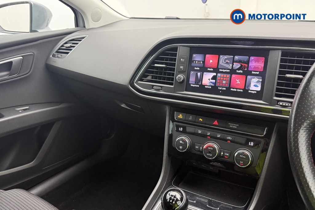 Seat Leon FR Manual Petrol Hatchback - Stock Number (1653503) - 33rd supplementary image