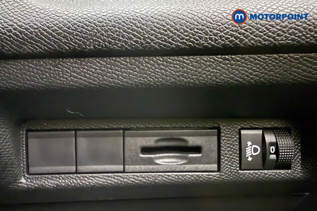 Peugeot 308 Allure Premium Automatic Petrol Hatchback - Stock Number (1655330) - 17th supplementary image