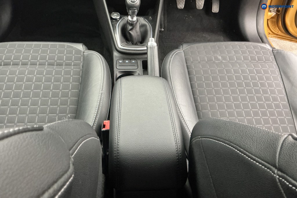Ford Fiesta Active X Manual Petrol Hatchback - Stock Number (1656231) - 11th supplementary image
