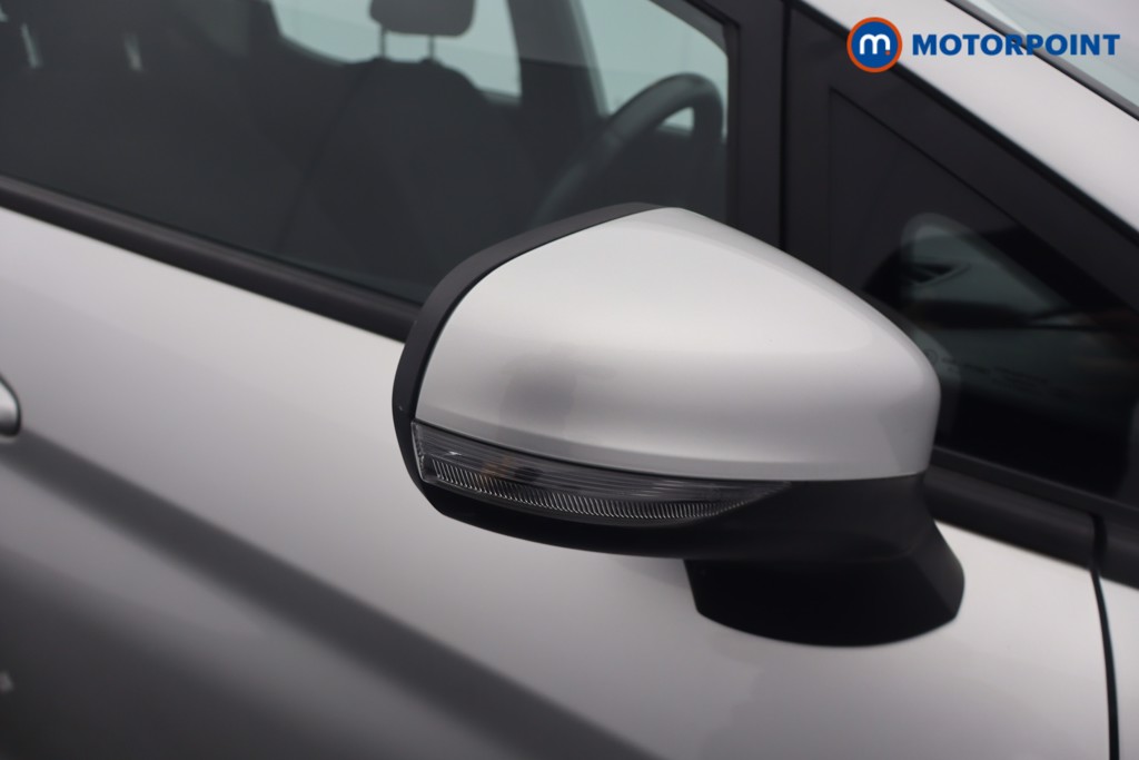 Ford Fiesta Zetec Manual Petrol Hatchback - Stock Number (1656861) - 18th supplementary image