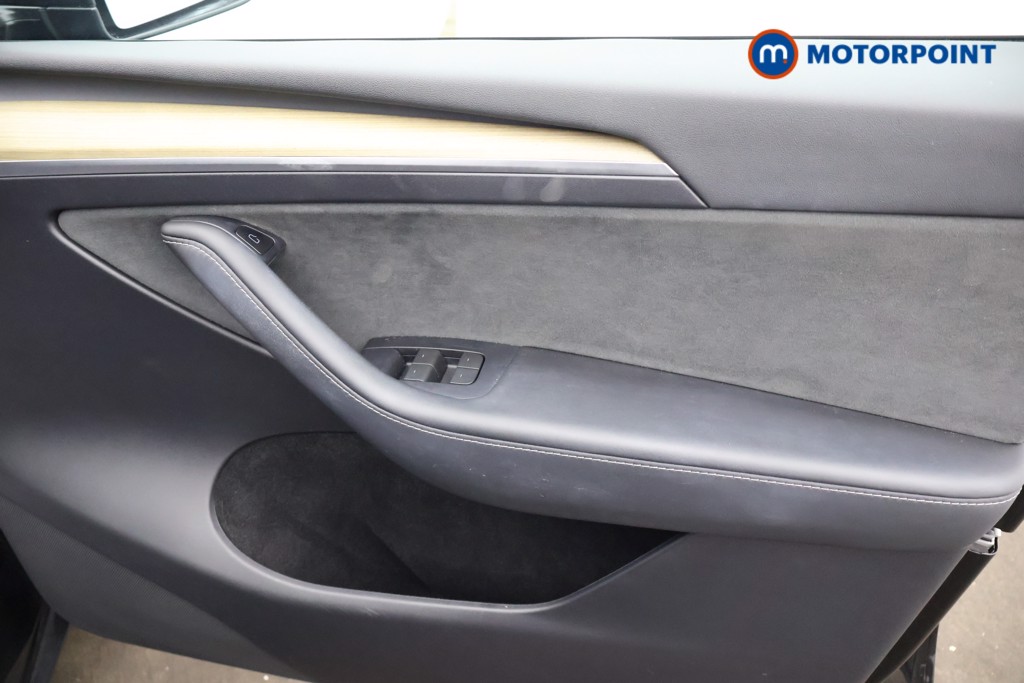 Tesla Model Y Long Range Automatic Electric SUV - Stock Number (1658330) - 13th supplementary image