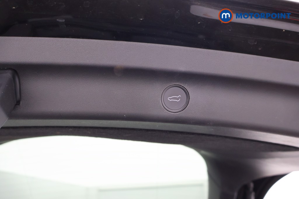 Tesla Model Y Long Range Automatic Electric SUV - Stock Number (1658330) - 24th supplementary image