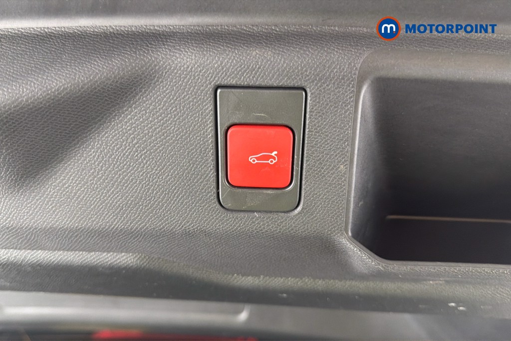 Peugeot 5008 GT Automatic Electric SUV - Stock Number (1658790) - 35th supplementary image