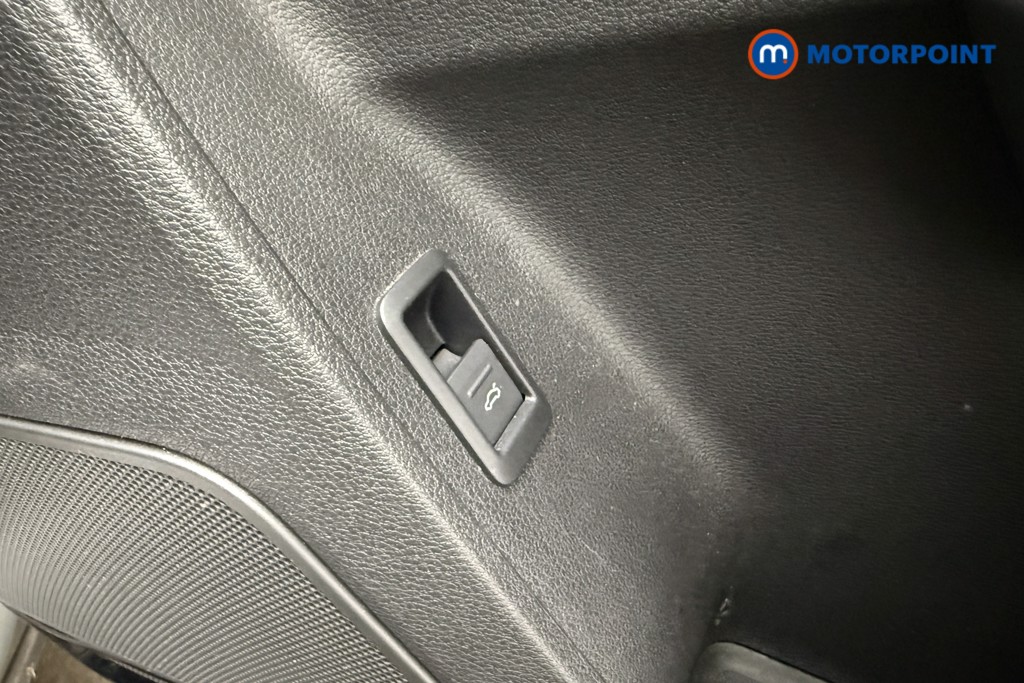 Audi Q3 S Line Manual Petrol SUV - Stock Number (1661175) - 18th supplementary image