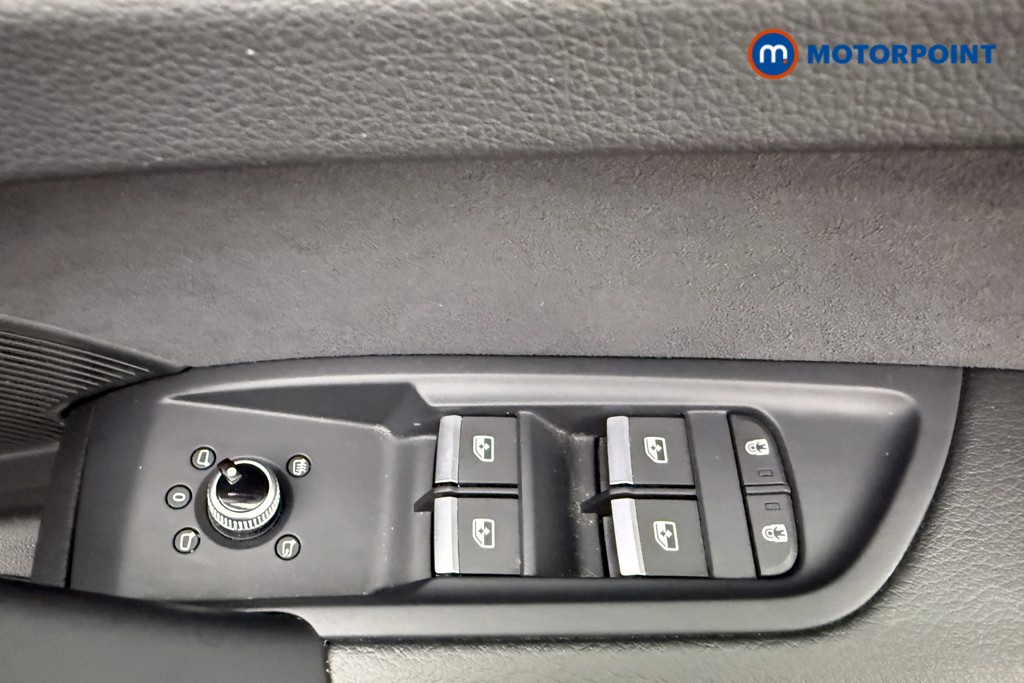 Audi Q5 S Line Automatic Petrol SUV - Stock Number (1662332) - 19th supplementary image