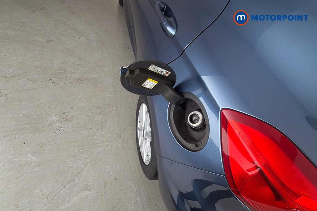 Ford Fiesta Zetec Manual Petrol Hatchback - Stock Number (1662847) - 41st supplementary image