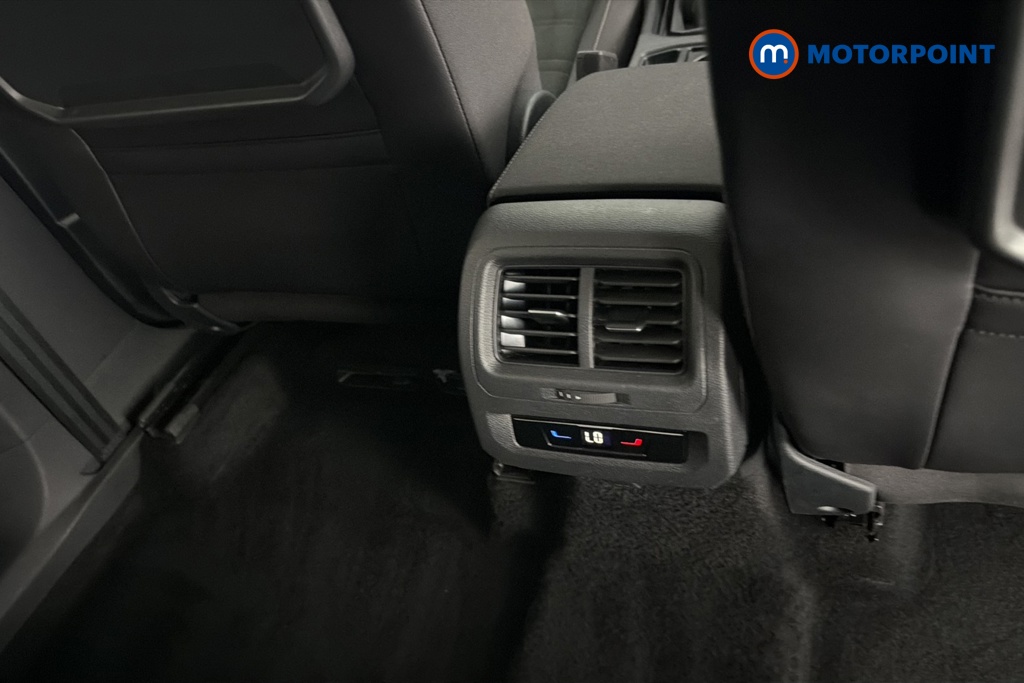 Volkswagen Touran SEL Automatic Petrol People Carrier - Stock Number (1663480) - 28th supplementary image